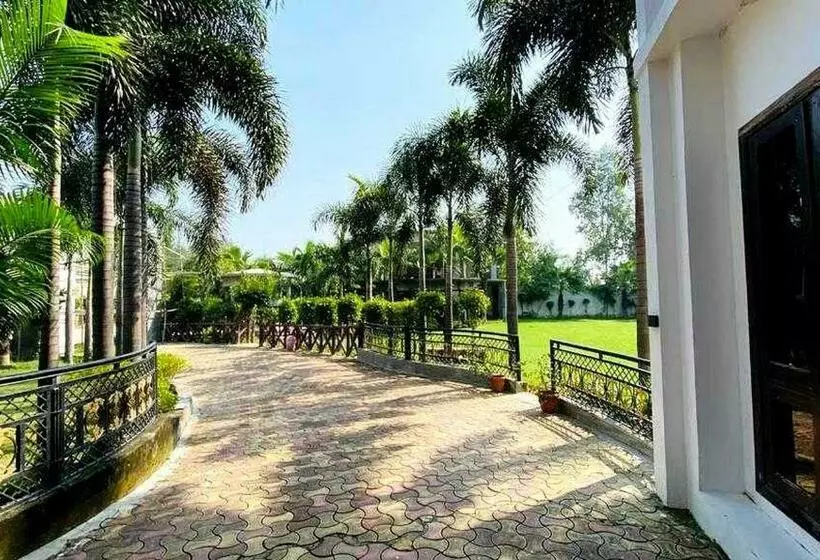 Hotelli Oyo 70023 The Resort