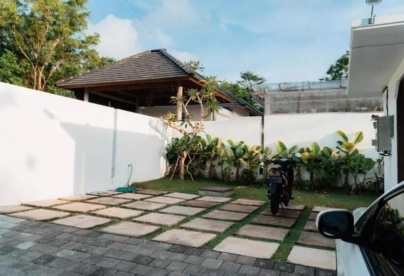 ホテル Sanjula Uluwatu