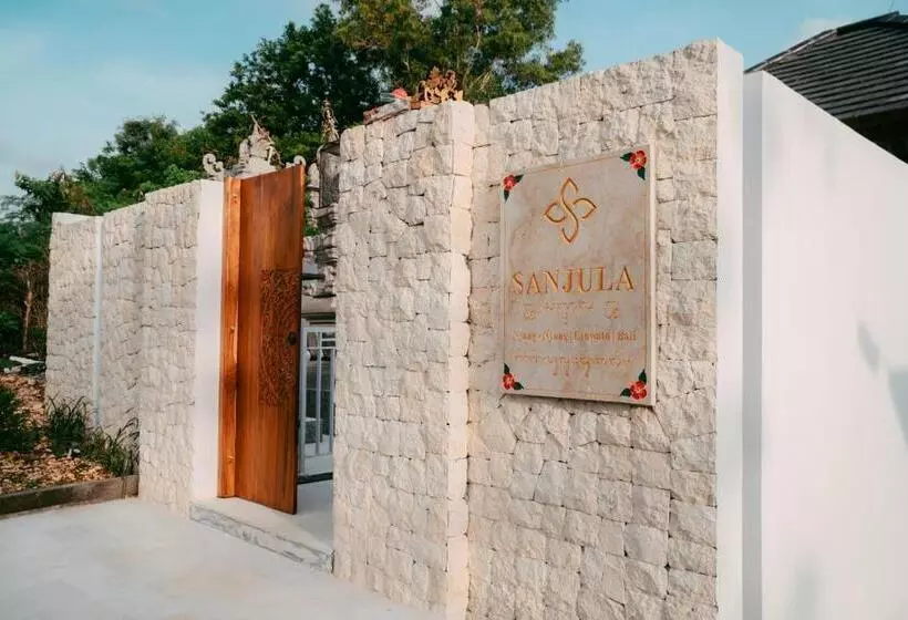ホテル Sanjula Uluwatu