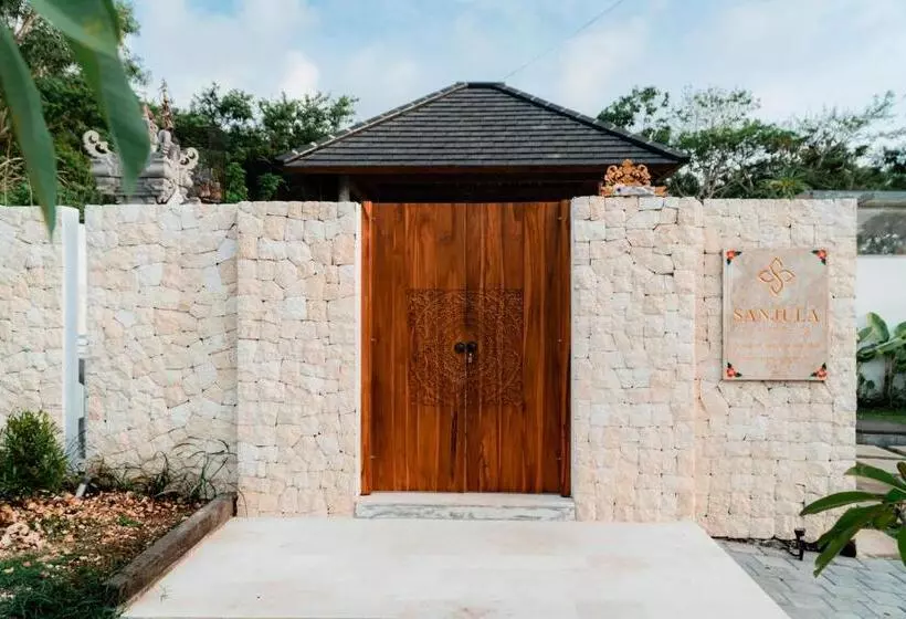 ホテル Sanjula Uluwatu