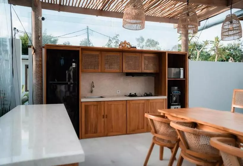 ホテル Sanjula Uluwatu