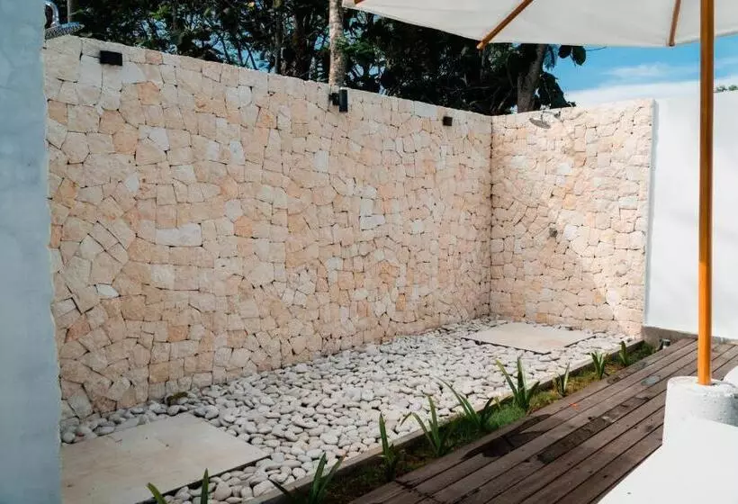 ホテル Sanjula Uluwatu