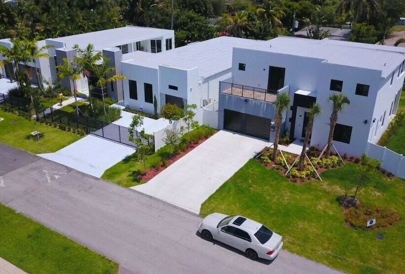 پانسیون Men Only Clothing Option Guesthouse Near Wilton Manors