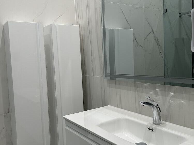 پانسیون Men Only Clothing Option Guesthouse Near Wilton Manors