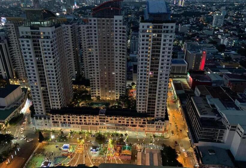 Cubao, Quezon City Condo Staycation