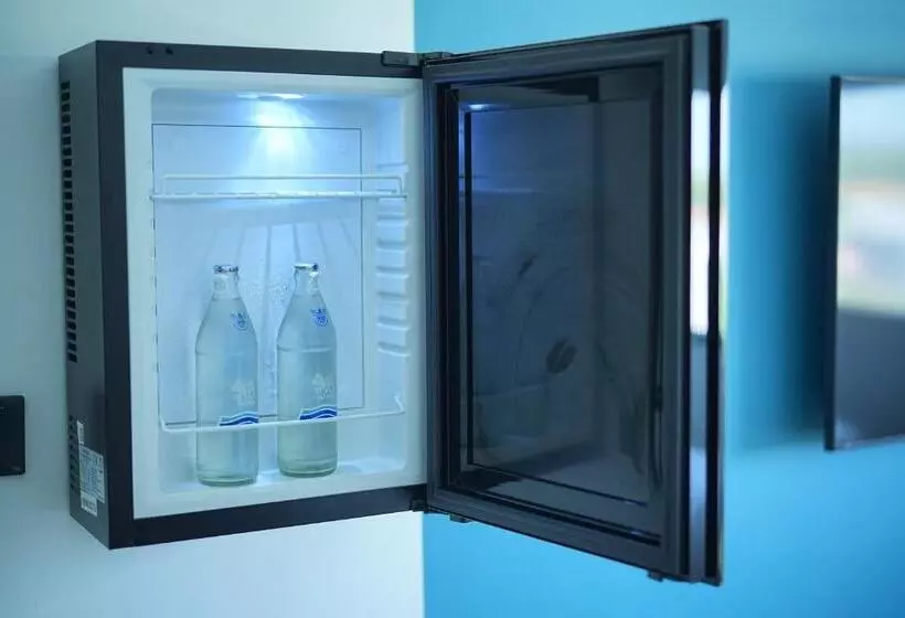 Go! Hotel Bowin At Robinson Lifestyle Bowin