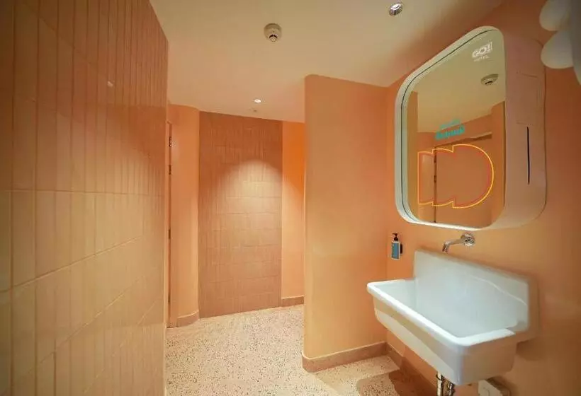 Go! Hotel Bowin At Robinson Lifestyle Bowin