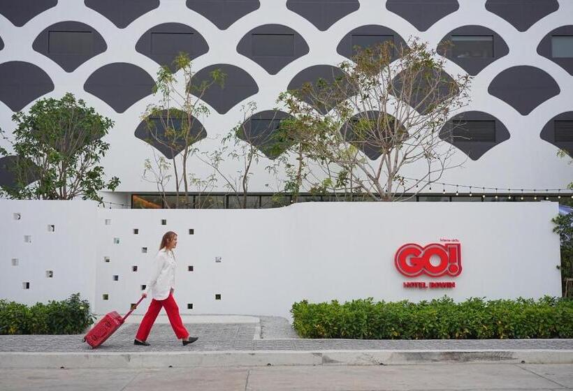 Go! Hotel Bowin At Robinson Lifestyle Bowin