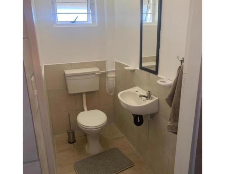 پانسیون Aqua On Newport Street