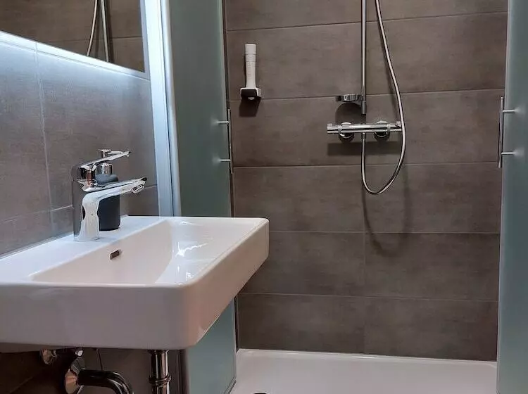 Retkeilymaja Gasthaus Goldener Stern