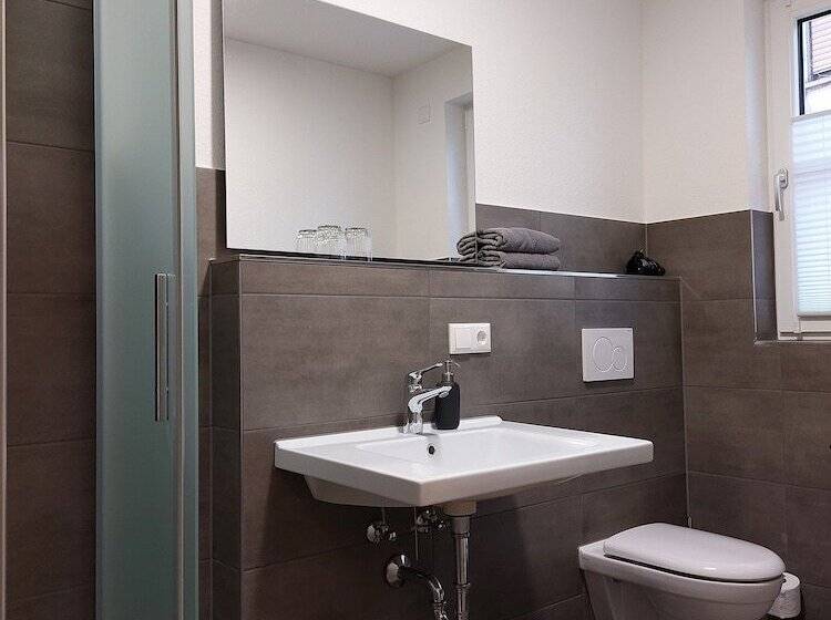 Retkeilymaja Gasthaus Goldener Stern