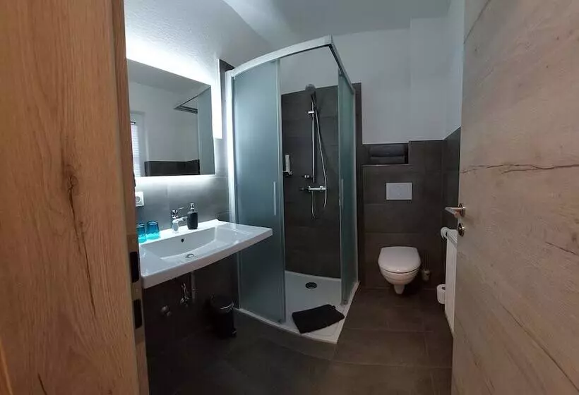 Retkeilymaja Gasthaus Goldener Stern