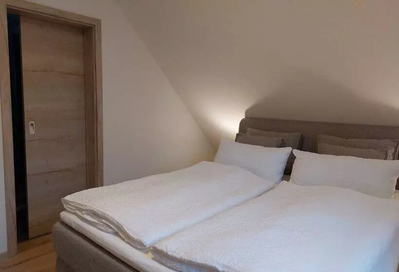 Retkeilymaja Gasthaus Goldener Stern