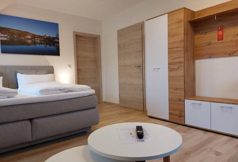 Retkeilymaja Gasthaus Goldener Stern