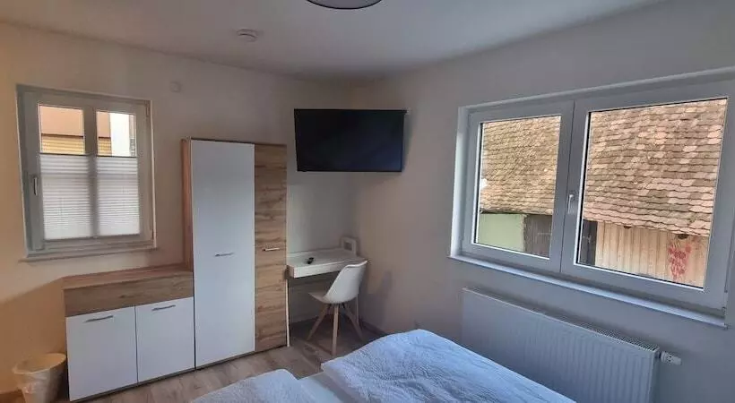 Retkeilymaja Gasthaus Goldener Stern