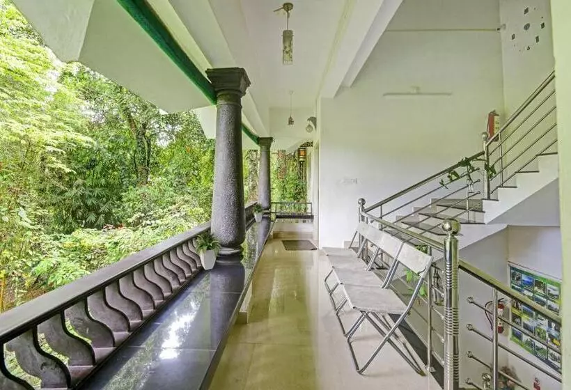 Hotelli Collection O Clement Holydays