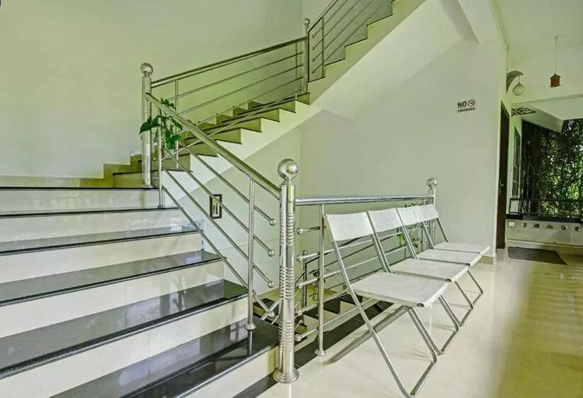 Hotelli Collection O Clement Holydays