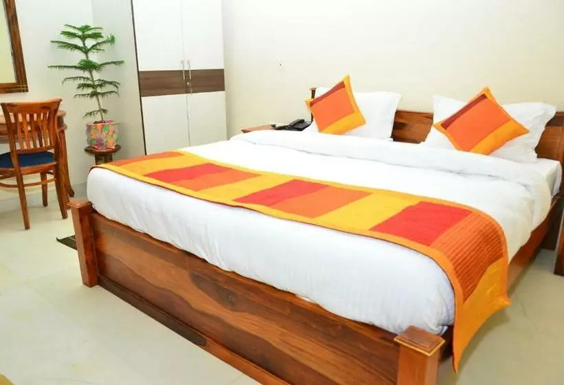 Hotelli Mojo Rooms Airport