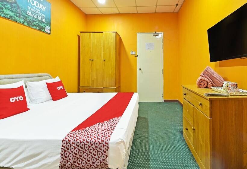 Hotel Oyo 90672 De Paradise Turtle