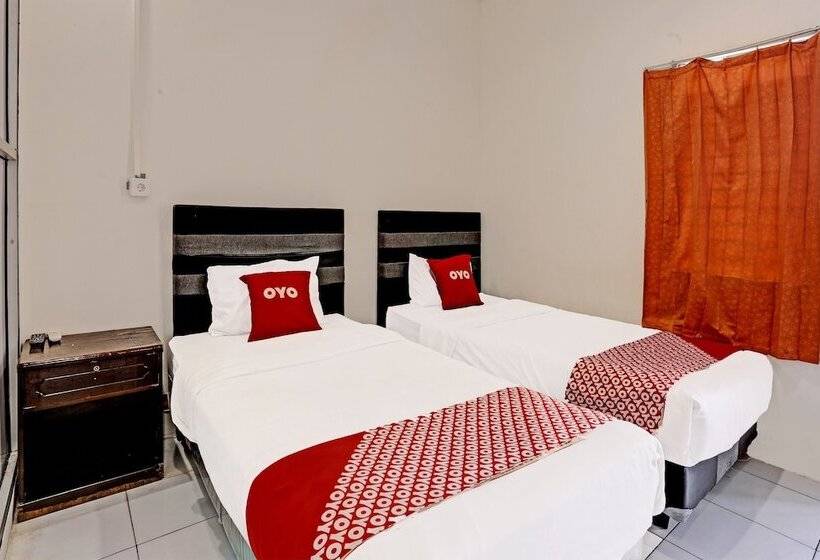 בית מלון כפרי Oyo 91861 Pemuda Kemuning Guest House