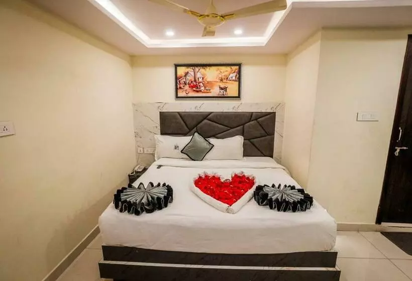 ホテル Parameshwara Luxury Awaits