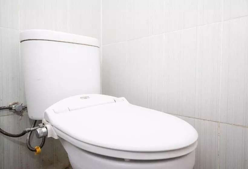 Hotelli Reddoorz Plus At Lovina Inn Tonrangeng River Side