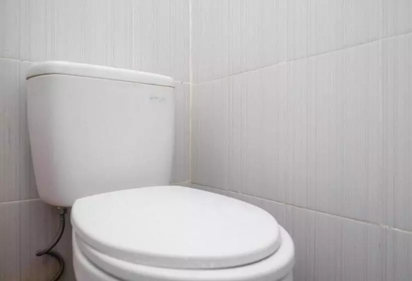 Hotelli Reddoorz Plus At Lovina Inn Tonrangeng River Side