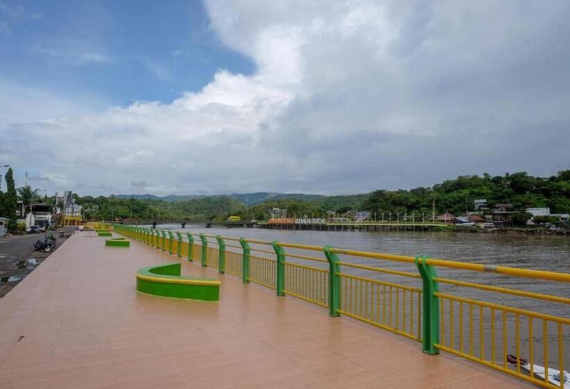 בית מלון כפרי Reddoorz Plus At Lovina Inn Tonrangeng River Side