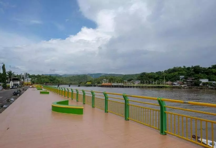 Hotelli Reddoorz Plus At Lovina Inn Tonrangeng River Side