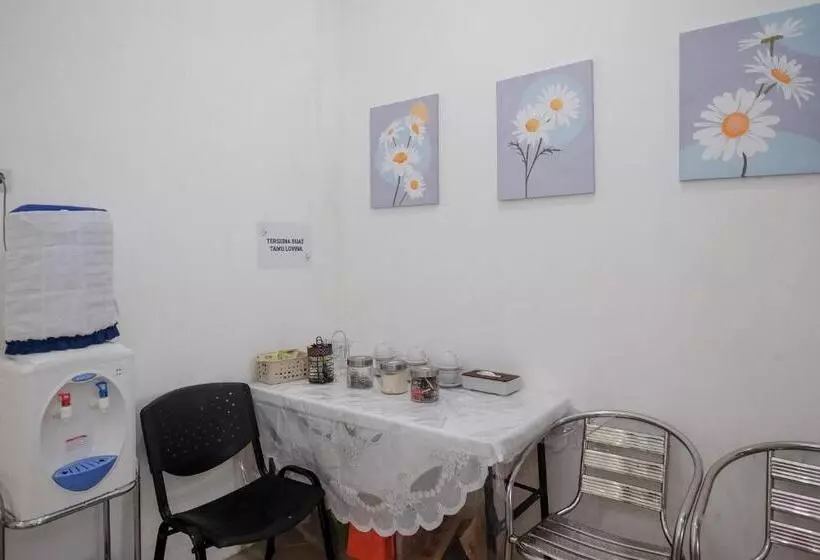 Hotelli Reddoorz Plus At Lovina Inn Tonrangeng River Side