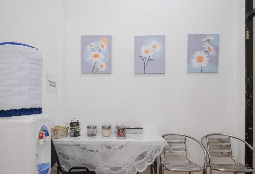 בית מלון כפרי Reddoorz Plus At Lovina Inn Tonrangeng River Side