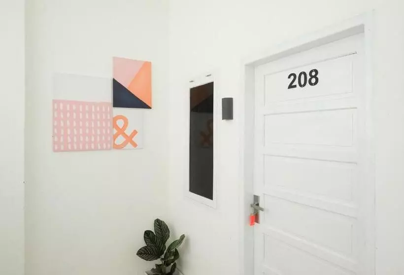 Hotelli Reddoorz Plus At Lovina Inn Tonrangeng River Side