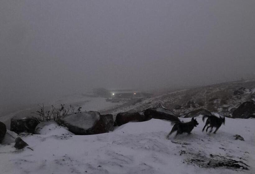 호텔 Rose Mountain Cottage