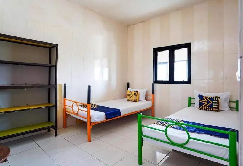 Hotelli Spot On 91856 Griya Gedangan Syariah