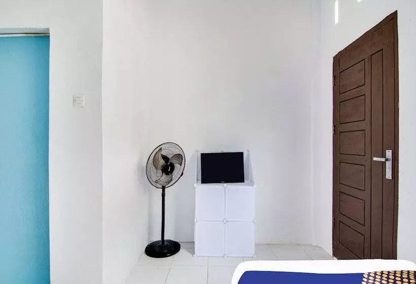 ホテル Spot On 91858 Raja Homestay Syariah