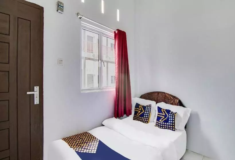 ホテル Spot On 91858 Raja Homestay Syariah