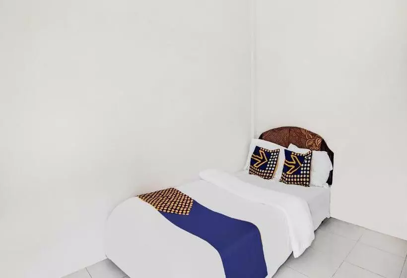 ホテル Spot On 91858 Raja Homestay Syariah