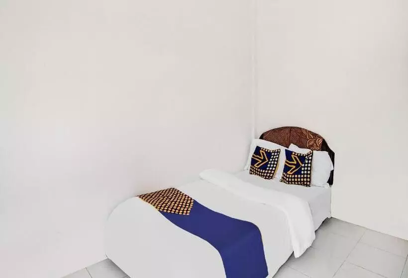 ホテル Spot On 91858 Raja Homestay Syariah