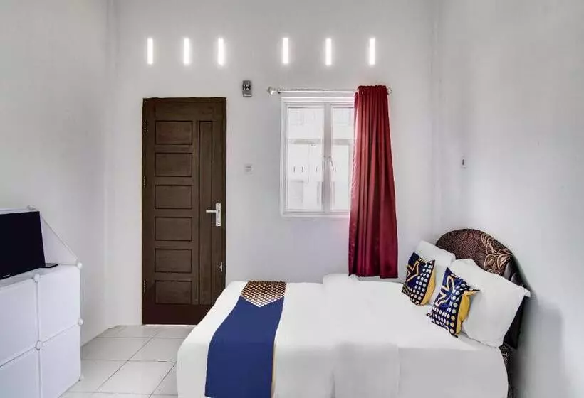 ホテル Spot On 91858 Raja Homestay Syariah