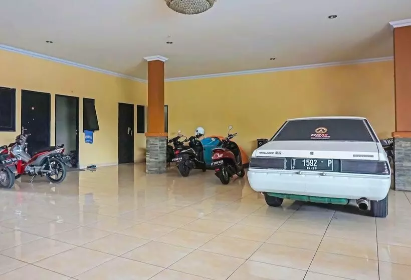 Hotelli Spot On 91860 Amazon Homestay Syariah 2