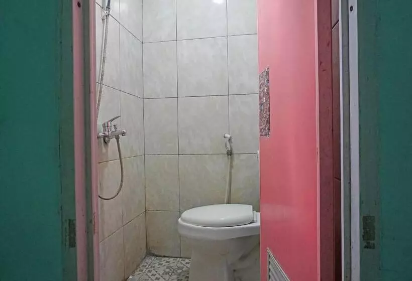 Hotelli Spot On 91860 Amazon Homestay Syariah 2