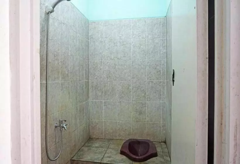 Hotelli Spot On 91860 Amazon Homestay Syariah 2