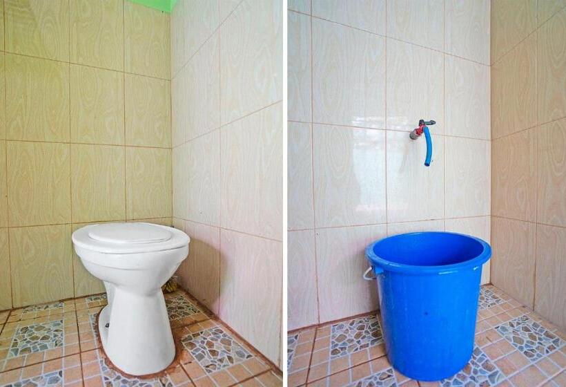 בית מלון כפרי Spot On 91869 Insan Mulia Kost Syariah