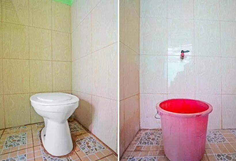 Hotelli Spot On 91869 Insan Mulia Kost Syariah