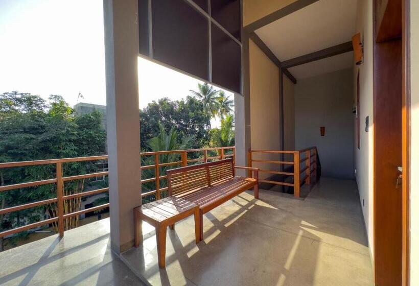 Отель Tropical Villa Weligama