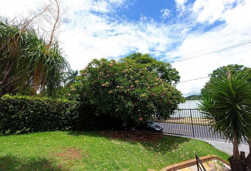 Пансион Pousada Wafeh Pampulha Suítes