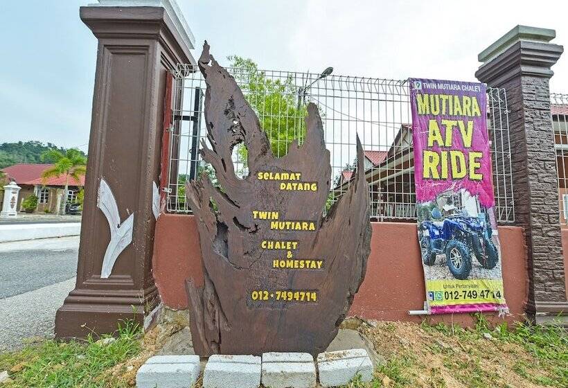 Otel Oyo 90642 Twin Mutiara Chalet & Homestay