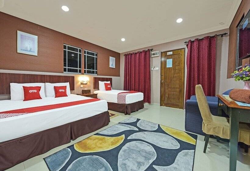 Otel Oyo 90642 Twin Mutiara Chalet & Homestay