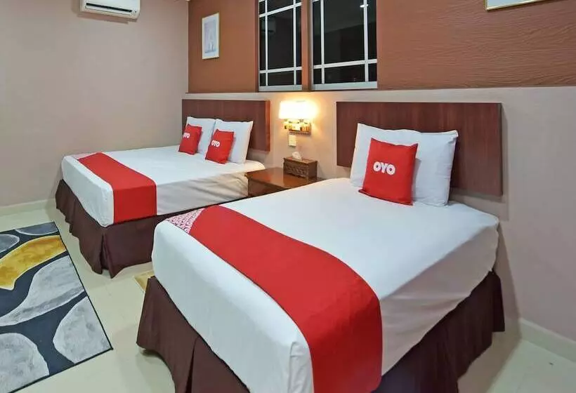 Hotelli Oyo 90642 Twin Mutiara Chalet & Homestay