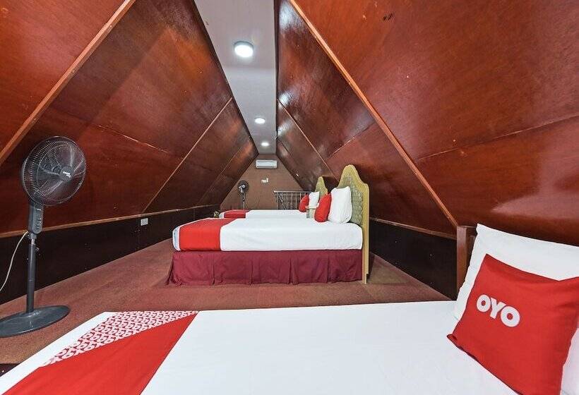 Otel Oyo 90642 Twin Mutiara Chalet & Homestay